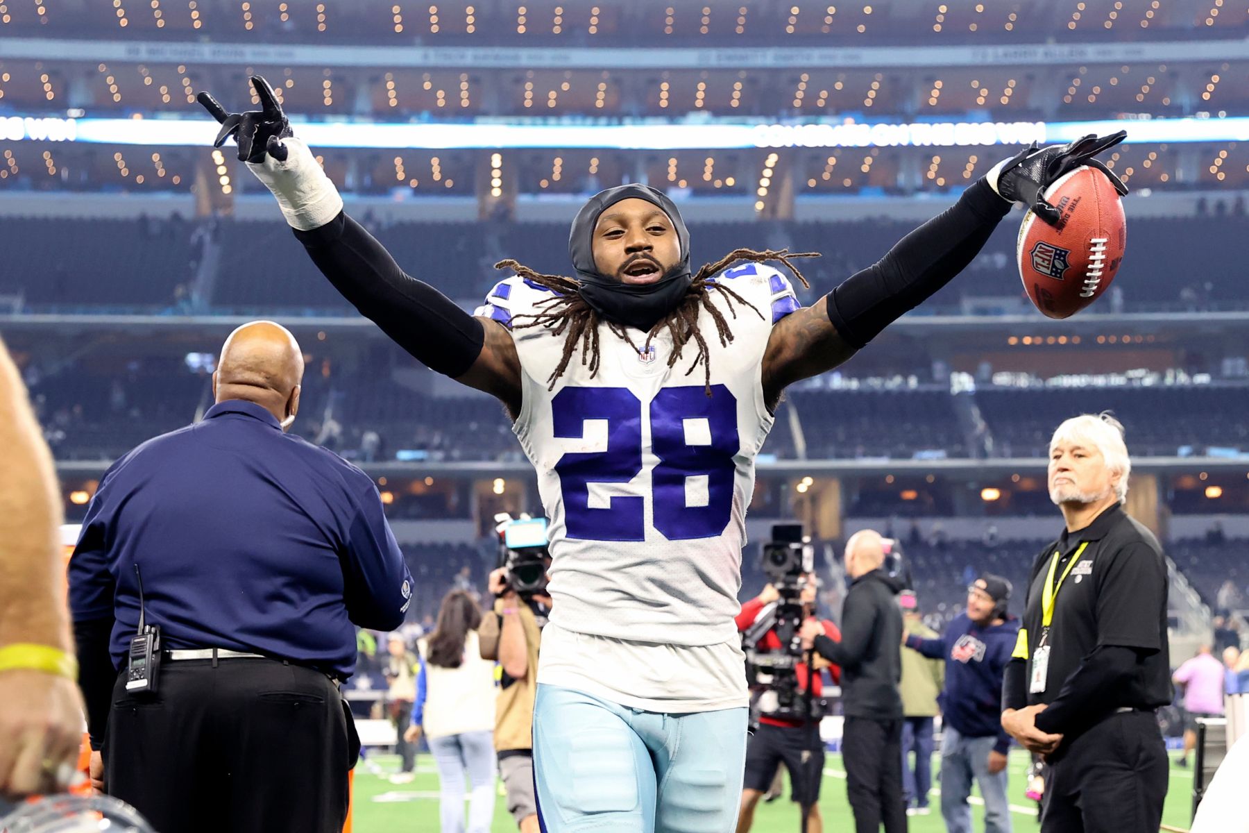 cowboys safety Malik Hooker question the head coach decision